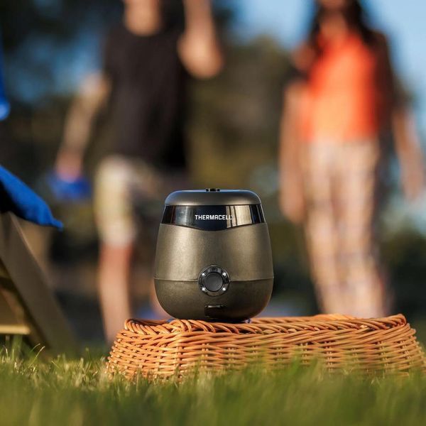 Пристрій від комарів Thermacell E55 (40) Rechargeable Mosquito Repeller Charcoal 2199490876 фото